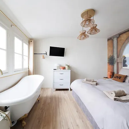 Pantheon - Modern Flat With 3 Bedrooms And Ac Apartment *