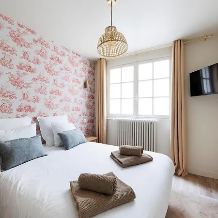 Pantheon - Modern Flat With 3 Bedrooms And Ac *